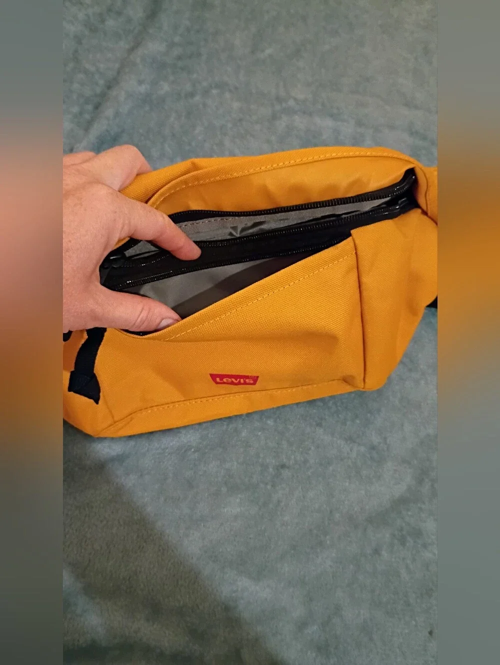 Levi's hip pack yellow